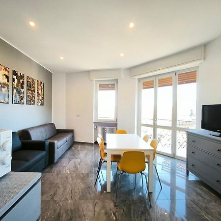 ストレーザAstrid Houseアパートメント エクステリア 写真